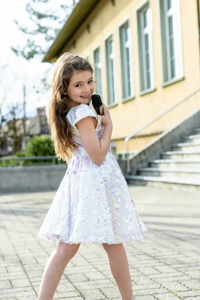 robe sequins 7-8 ans