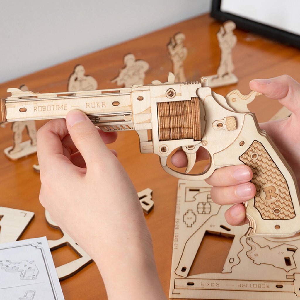 Robotime - Pistolet Corsac M60